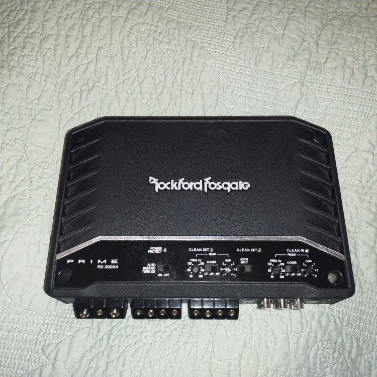 Amplifier Rockford Fosgate 300x4 Retails Close To 350$ Asking 250 Obo