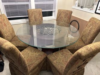 Beautiful dining room table and chairs