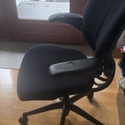 Free Chair