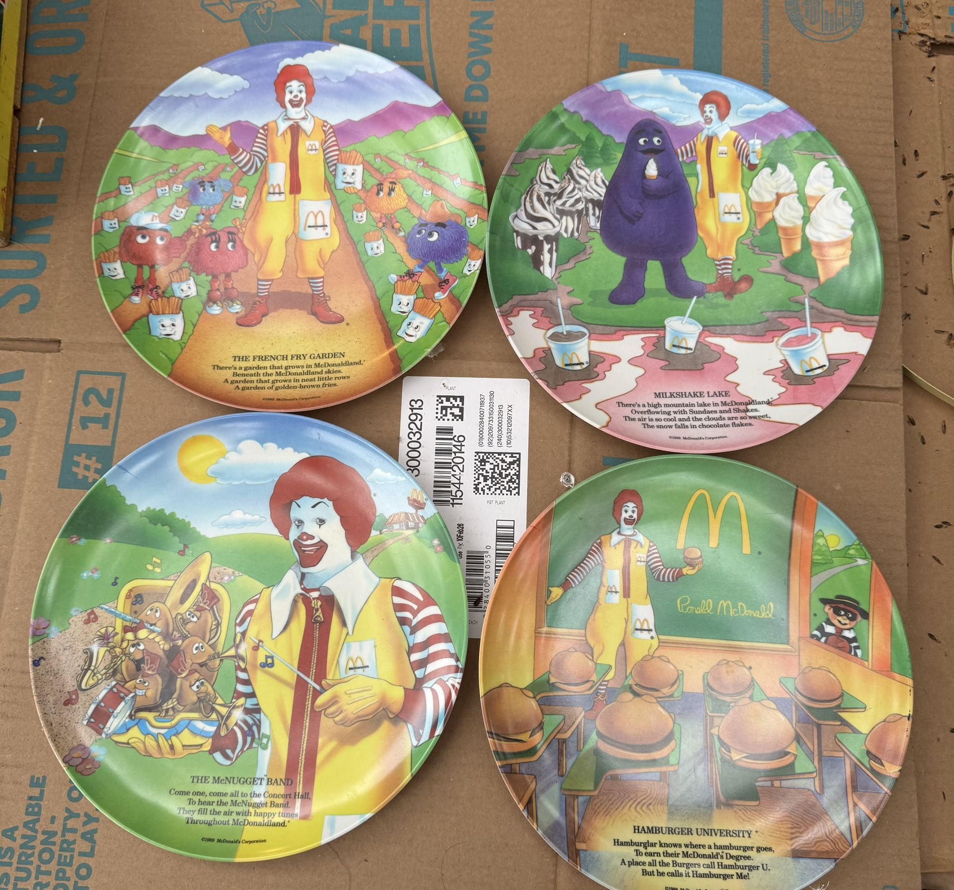 4 For Collectible 1989 Ronald Mcdonald's Plastic Plates