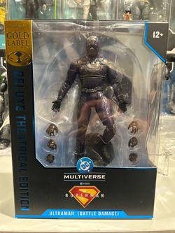 McFarlane DC Multiverse Battle Damage Ultraman