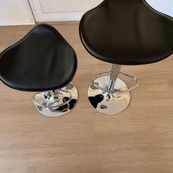 Bar/ Island Adjustable Height Chairs
