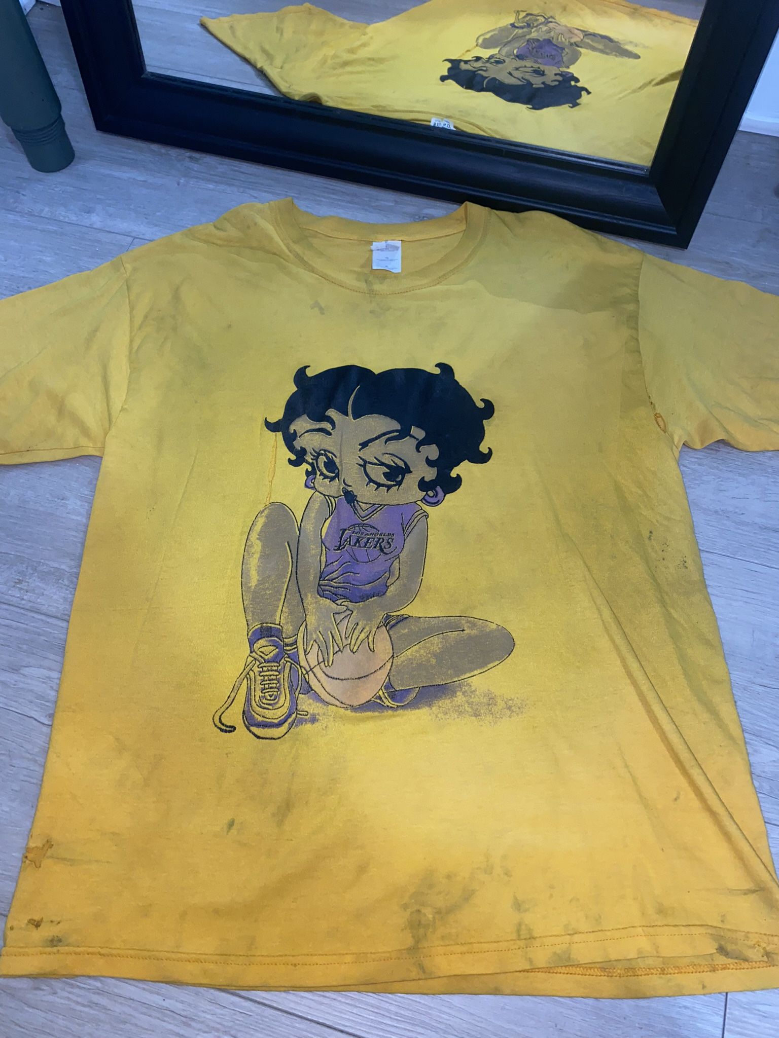 Rare Vintage / Y2K Betty Boop NBA Los Angeles Lakers Shirt