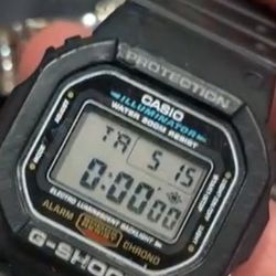 Men's Vintage 90's DIGITAL “G-Shock. Alarm.