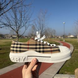 Burberry Low Tops (1-1) Men Size 8.5
