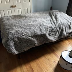 Full Size Bed With Mattress And Box Springs 