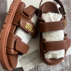 Sz 8.5 women
