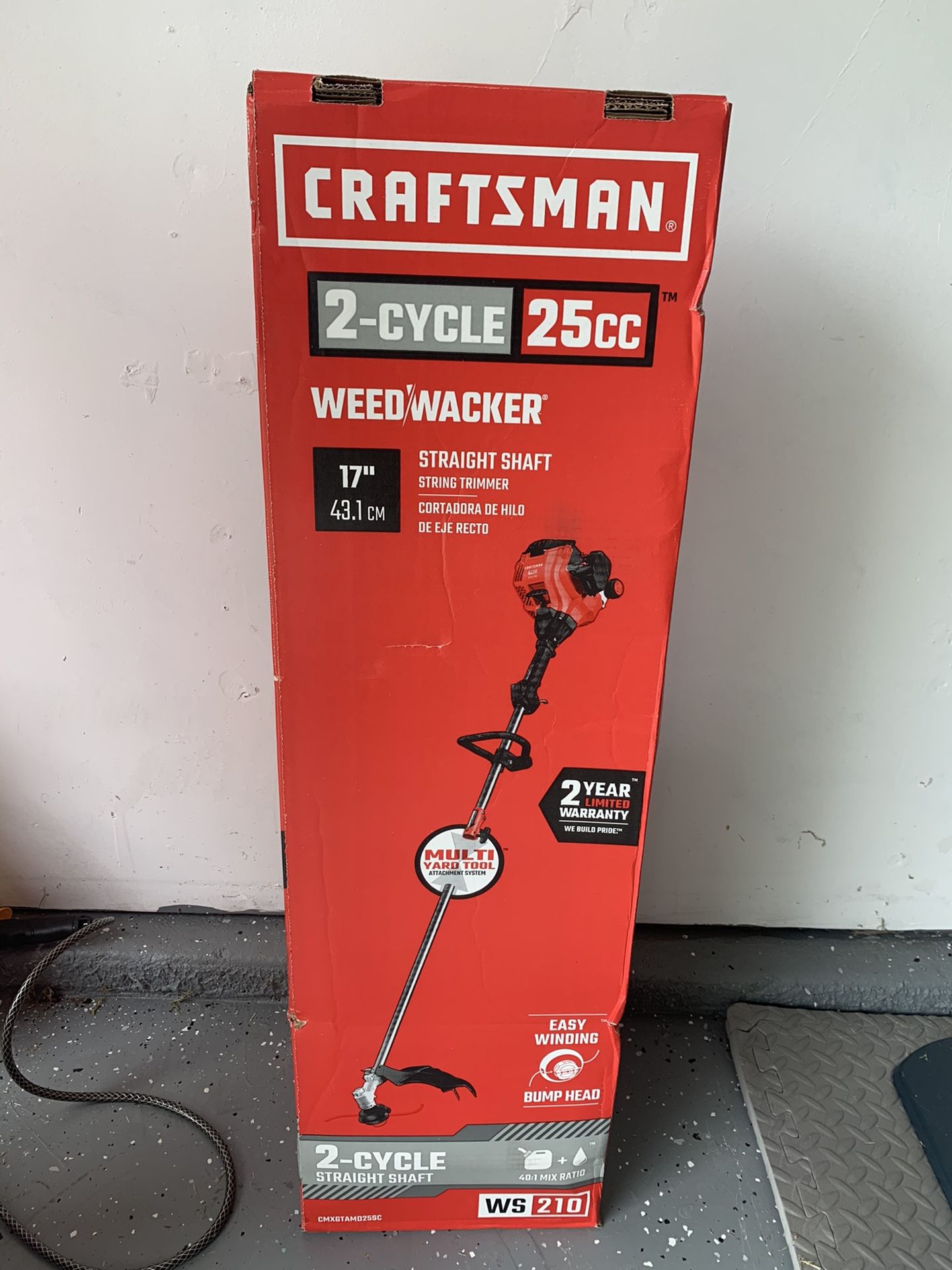 CRAFTSMAN WS210 25cc 2Cycle 17in Straight Shaft Gas String Trimmer