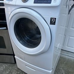 Matching Washer &Dryer /w Pedestals Attached 
