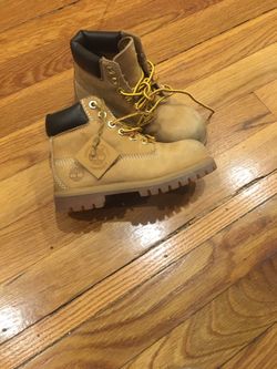 Toddlers kids Timberland size 9 boots