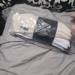 Kendrick Lamar Tour 3 Pack Socks 