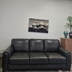 100% Real Leather Sofa - Brayna 