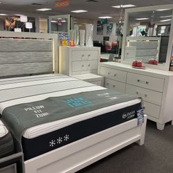 furniture liquidation gorgeous 5pc bedroom set 45% OFF. BRAND NEW