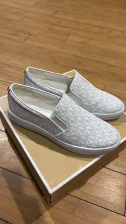 Michael Kor white shoes 6.5 size