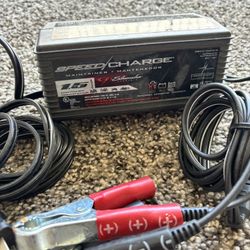 SpeedCharge 6V / 12V Battery Maintainer 