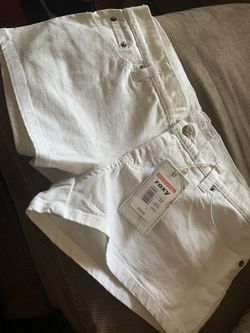 White short shorts (new, size 5, Roxy)