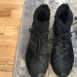 9 And 91/2 Baseball And Soccer Shoes & Youth Goggles 