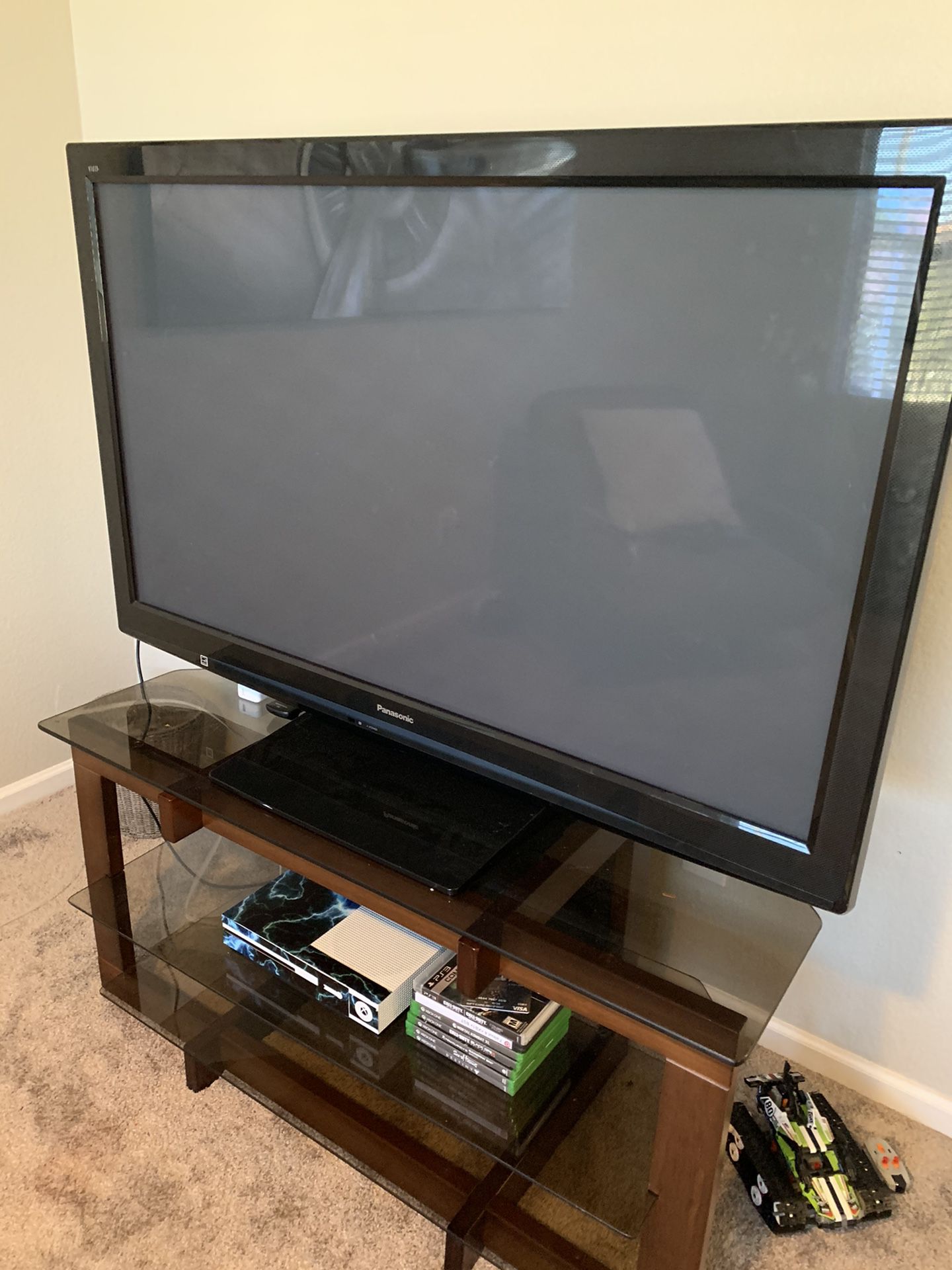 Panasonic 48” Plasma TV with remote-normal wear . Works great just bought a new TV