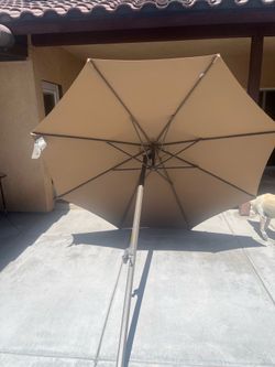 Patio table umbrella 9’