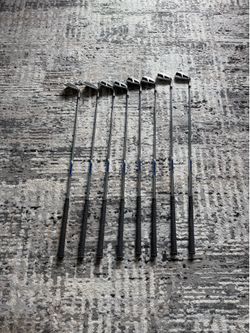 Taylormade m6 irons (Sand wedge through 5i)