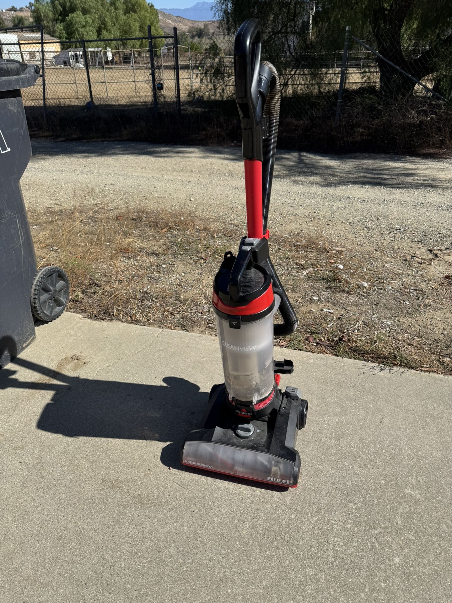 Bissel Vacuum Cleaner 