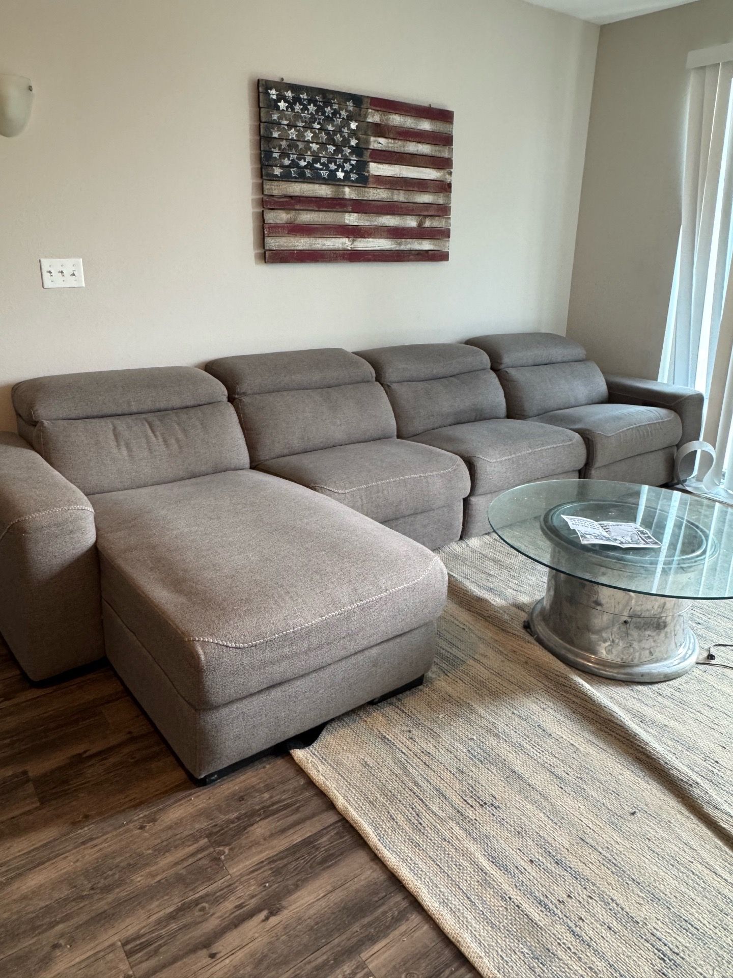 ASHLEY MADSON 4 PIECE ELECTRIC RECLINING SECTIONAL