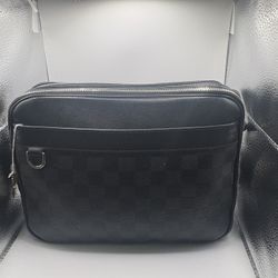 Louis Vuitton Trocadero Messenger