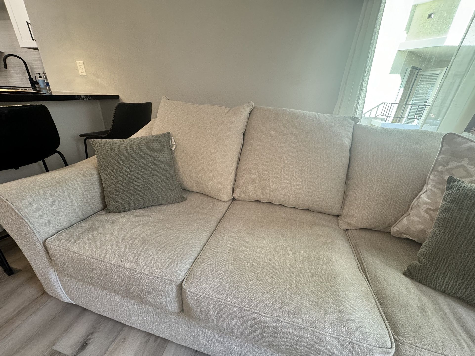 Sofa Set (love Seat And Sofa)
