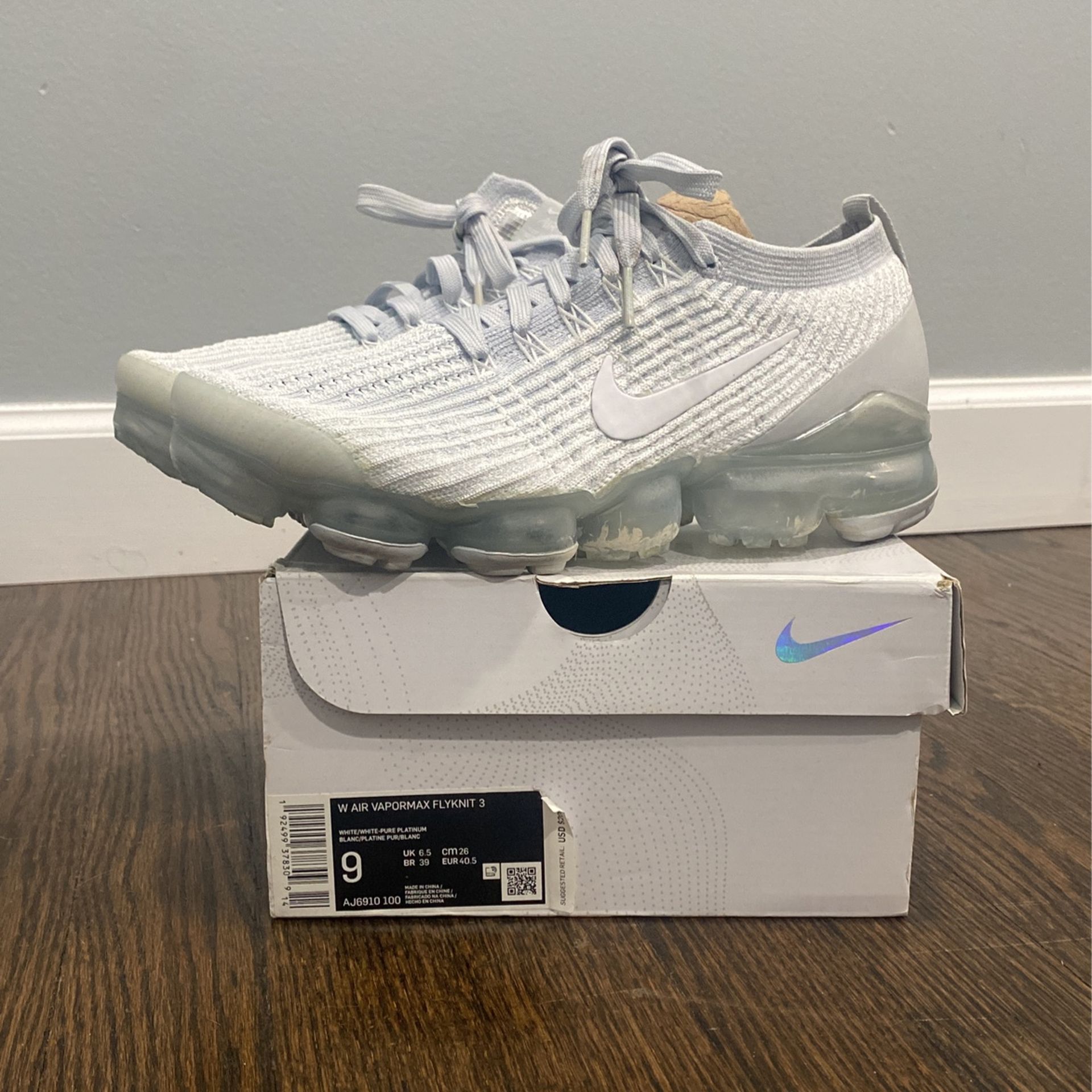 White Vapormax Flyknit 3