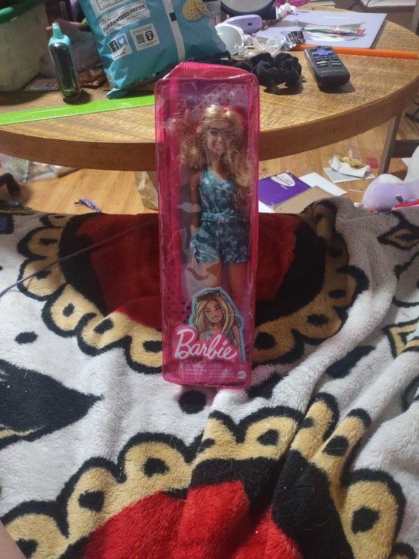 Barbie Fashionistas Doll # 173