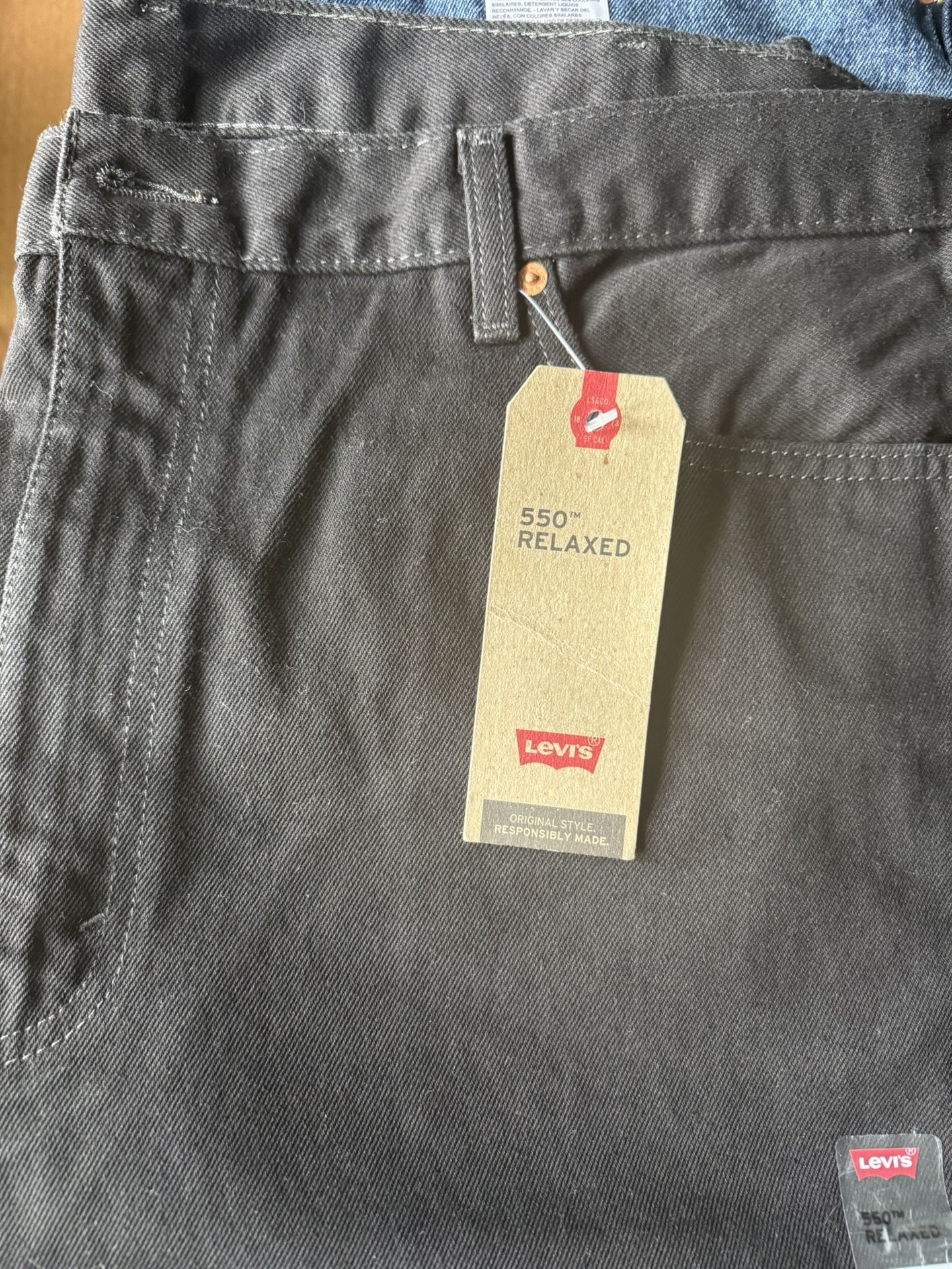 Men’s Levi’s 44x30 Brand New