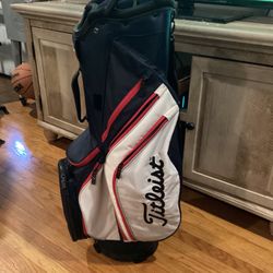Titliest Cart Bag With Cover Very Good Condition 