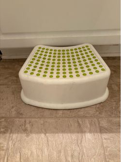 Sturdy Kids Bathroom Step Stool Aid with Non- for Safe Independence