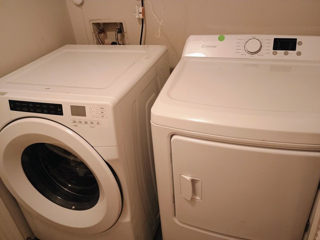 Inama Washing Machine And Dryer Only 11 Months Old 