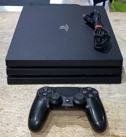 PlayStation 4 Pro (SSD Upgrade)