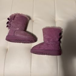 purple uggs