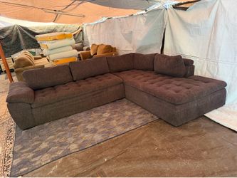 Big brown couch good condition clean we sell all the time delivery $40 local