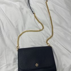 Tory Burch 82328 Black with Gold Hardware New Emerson Chain Wallet Black Leather Cross Body Bag
