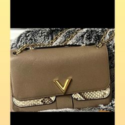 Louis Vuitton

Python Very Chlwàain Leather Shoulder Bag Taupe