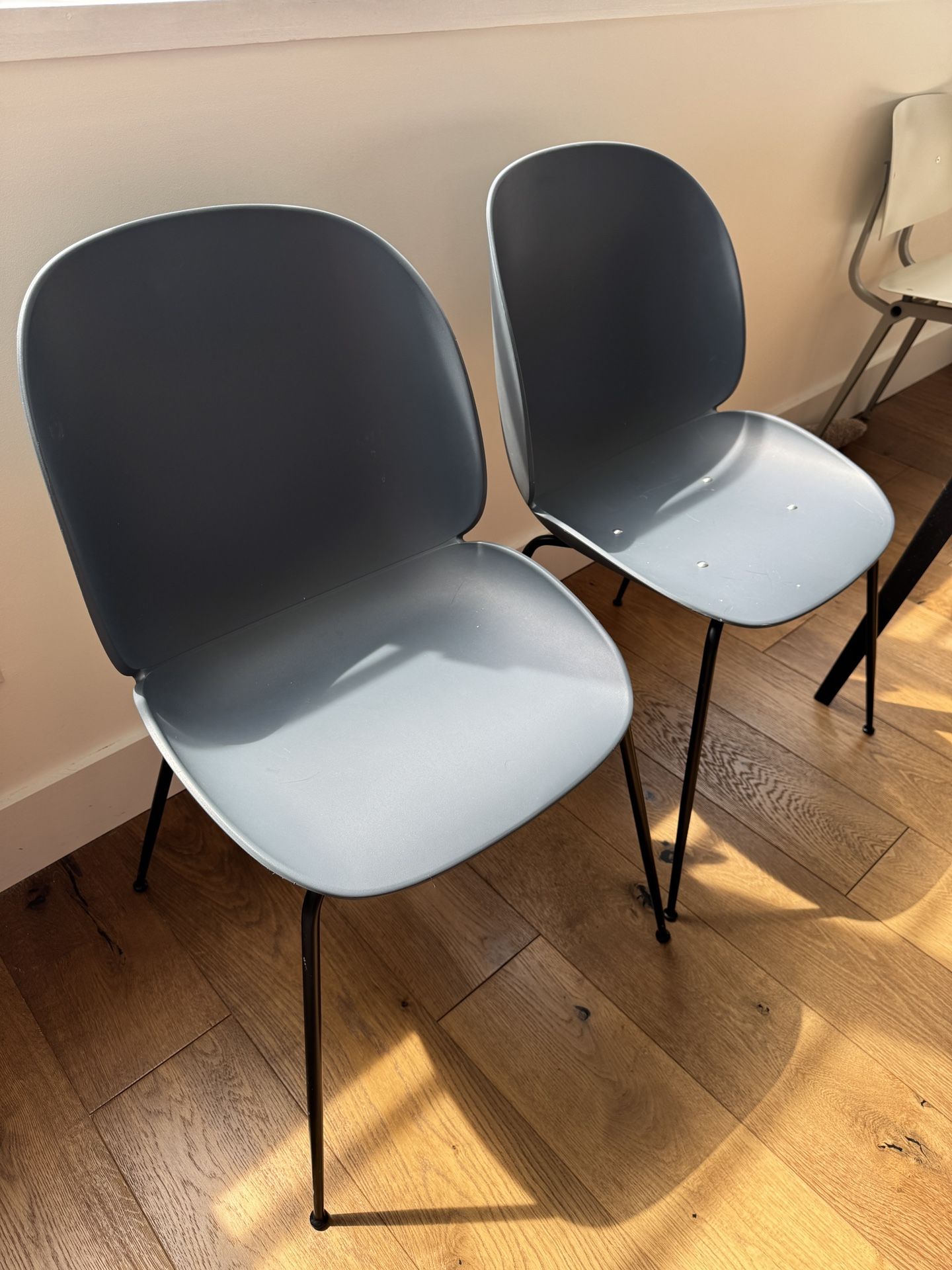 Gunk navy blue Dining Chair 