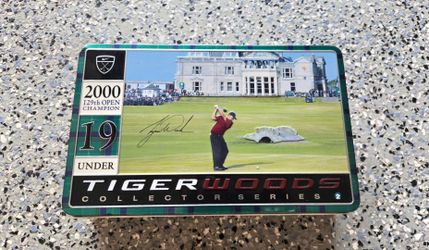Tiger Woods Collector Series 2 golf ball set