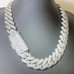 Thick 20mm Fully Iced Out Cuban Link Chain💎