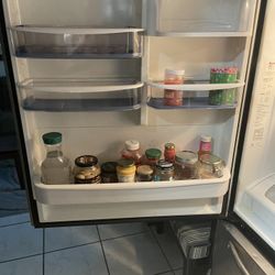 25 Cubic Foot Amana Refrigerator