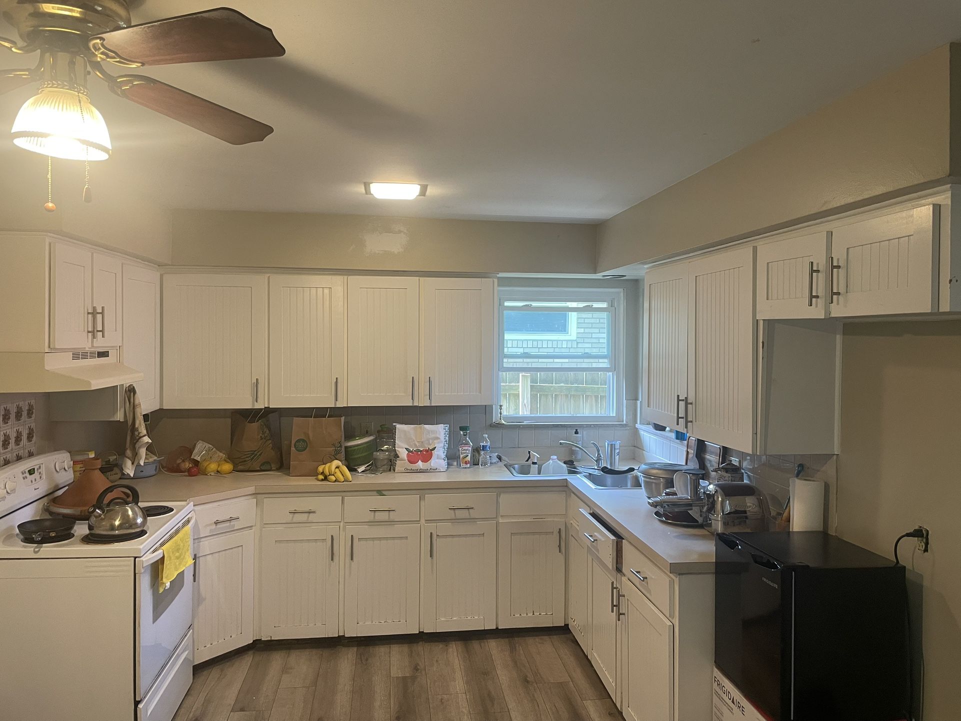 Kitchen Cabinets $2000