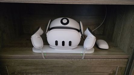Meta Quest 3 VR Headset with Controllers and Accessories