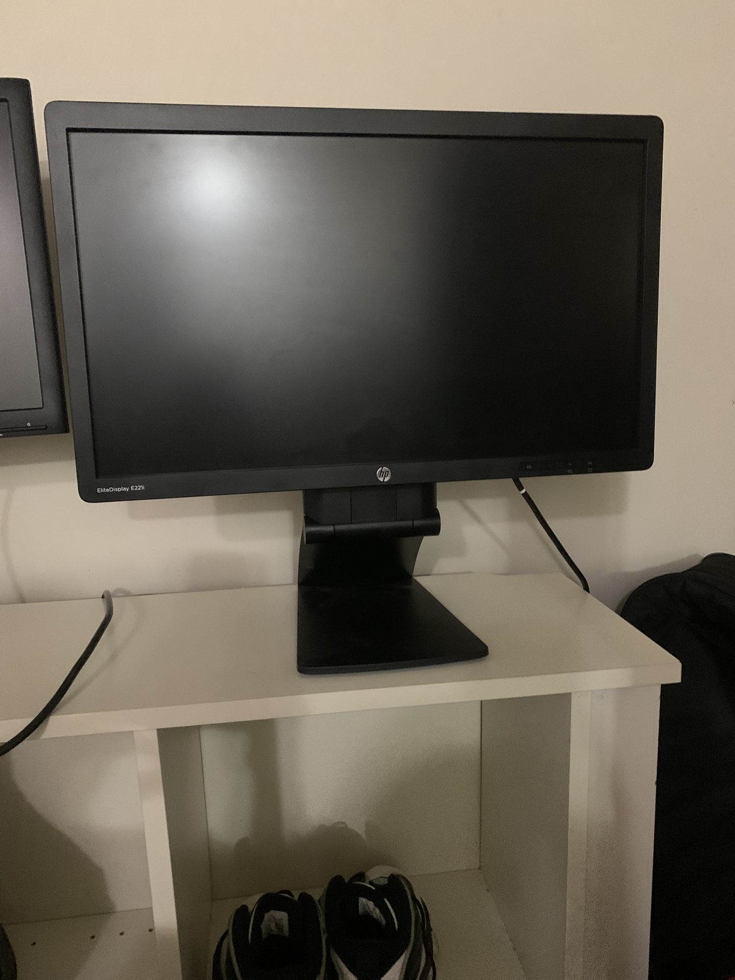Hp Monitor 22 Inch (Elite Display E221i)