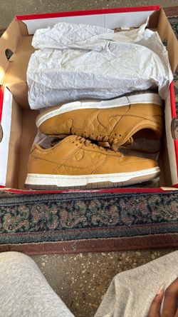 Women’s Wheat Low Nike Dunk