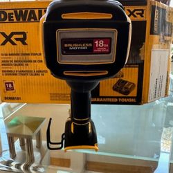 Stapler DeWalt 270 New