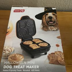 New In Box Halloween Dog Treat Maker