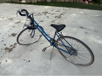 Vintage Schwinn Varsity Road Bike Mid 1980s Classic Blue, Avocet Saddle